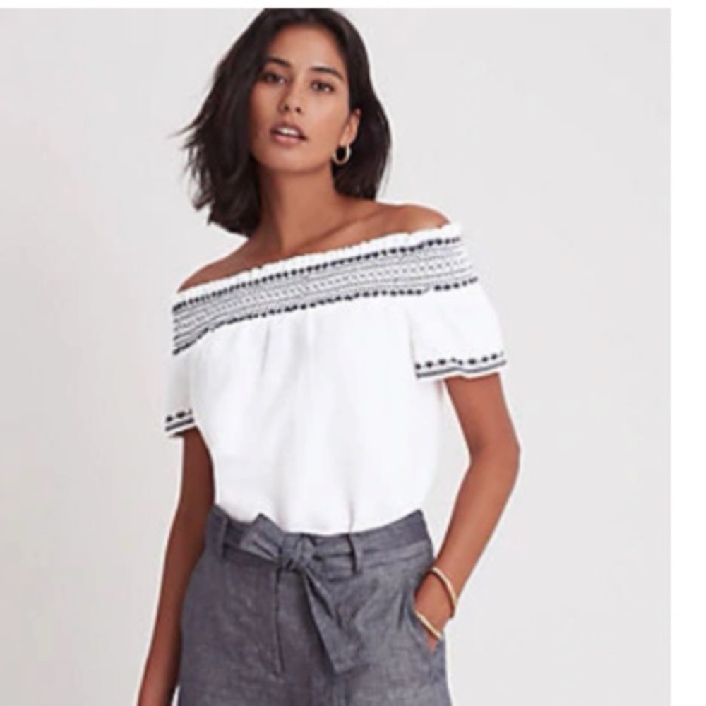 Ann Taylor White w/ Black Embroidered Linen Blend off shoulder Top L
